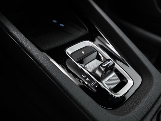 Skoda - Octavia Combi RS 2.0 TSI AHK Navi Pano Winter Canton_12