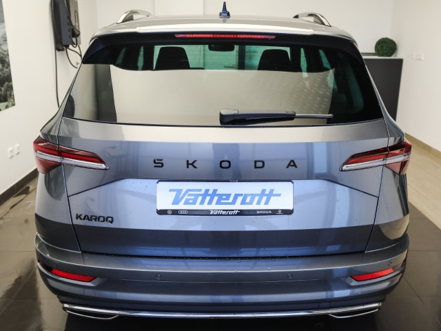 Skoda - Karoq Sportline 1.5 TSI DSG AHK Navi Pano Matrix_4
