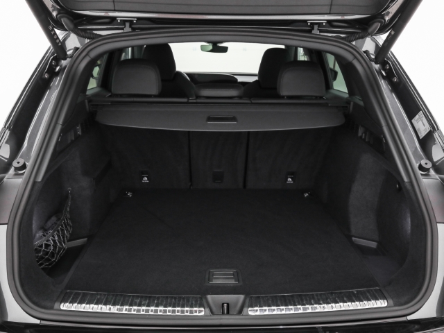 Audi - Q5 edition one schwarz TDI Luftfed. Matrix HUD_18