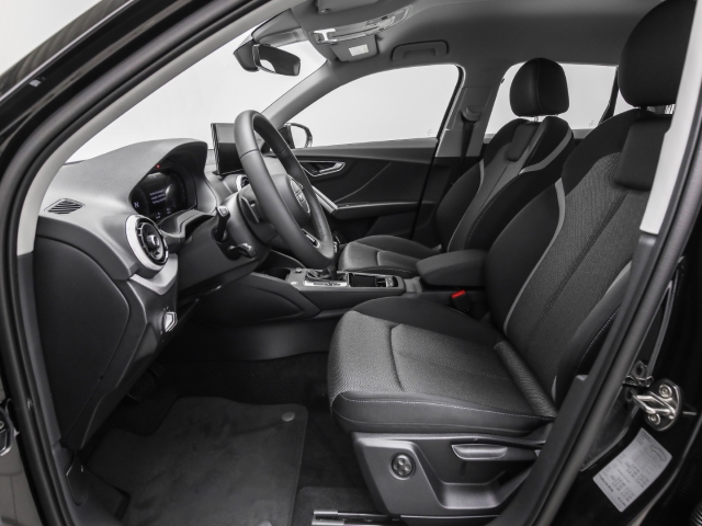 Audi - Q2 35 TFSI S tronic AHK GRA CarPlay_7