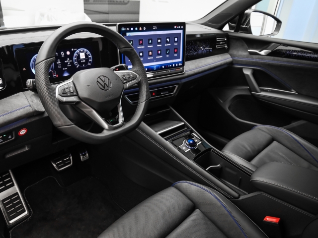 VW - Tiguan R-Line 1.5 eTSI DSG Navi Leder Anschlussgarantie_8