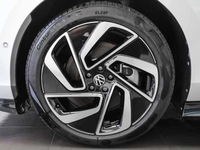 VW - ID.7 Tourer Pro Panodach AHK_3