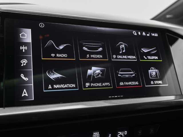 Audi - Q4 Sportback 55 quattro SONOS Pano AHK_14