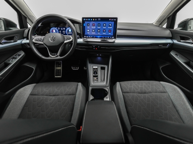 VW - Golf Variant 1.5 eTSI DSG GOAL Navi AHK AreaView_7