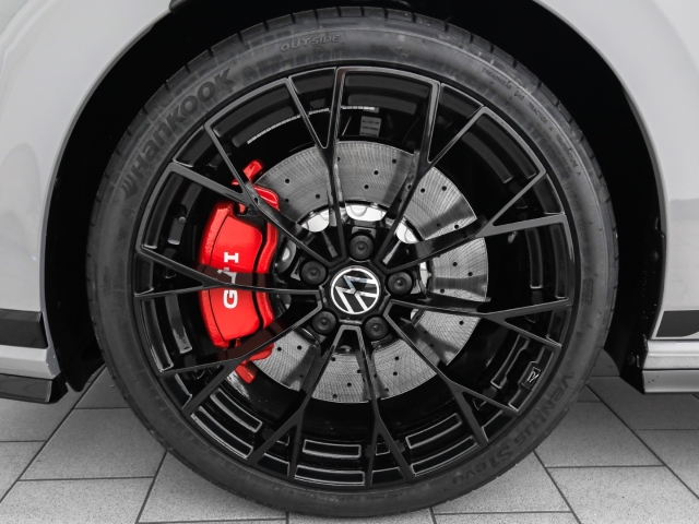 VW - Golf GTI Clubsport 2.0 TSI DSG Light Assist Winter_3