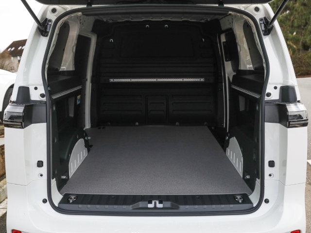 VW - ID. Buzz Cargo Pure AHK Kamera AppConnect_14