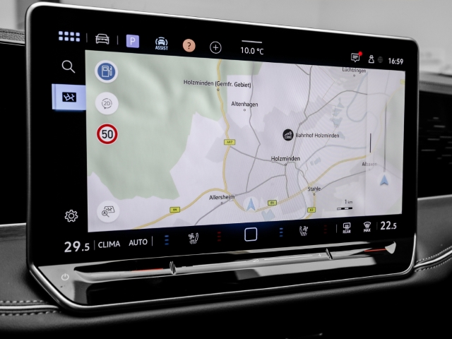 VW - Passat 2.0 TDI DSG Business Navi IQ.Light_9