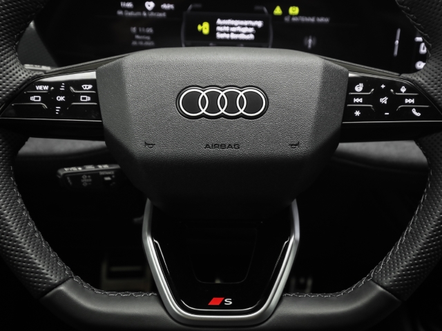 Audi - A6 e-tron Avant performance B&O AHK HUD Navi Matrix_10