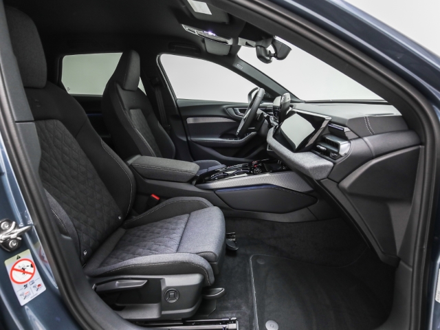 Audi - A5 Avant TDI quattro S line AHK ParkAssist Navi_18