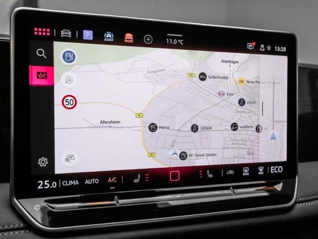 VW - Tiguan 1.5 TSI eHybrid Life Navi AHK_9