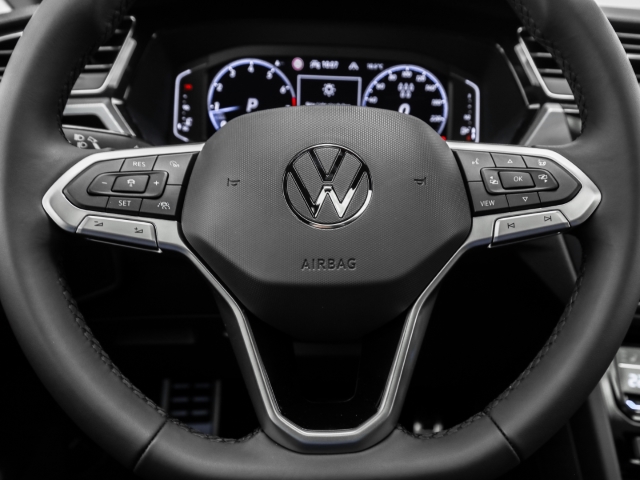 VW - Touran Highline 1.5 TSI DSG 7-Sitzer Navi Kamera_9