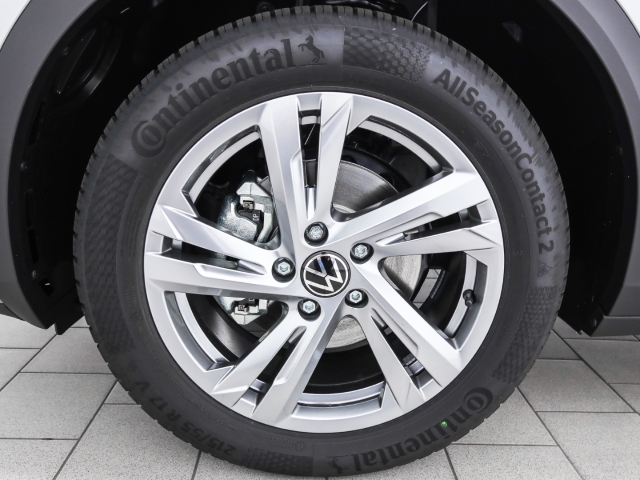 VW - T-Roc R-Line 1.5 TSI DSG Ganzjahresreifen_3