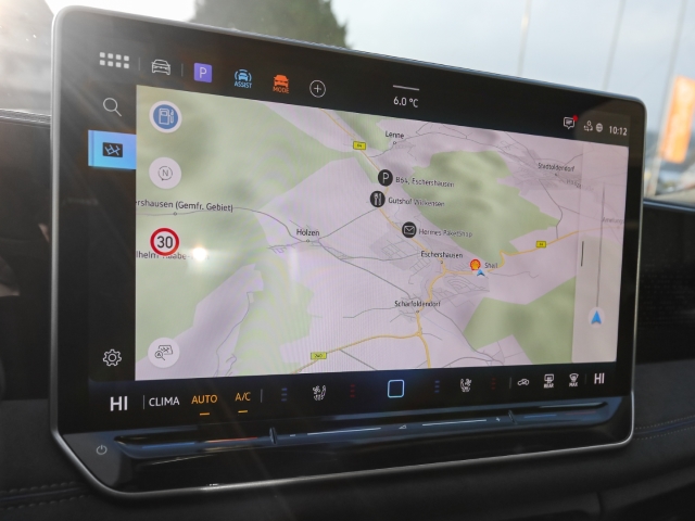 VW - Tiguan R-Line 1.5 eTSI DSG Navi Leder Anschlussgarantie_11