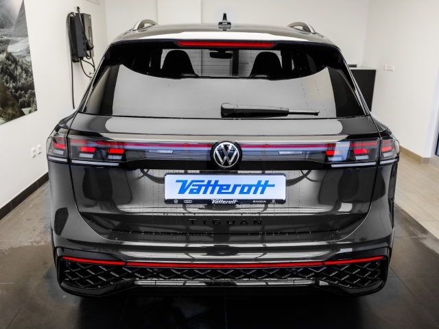 VW - Tiguan R-Line 2.0 TDI 4M DSG AHK Navi Kamera IQ.Light_4