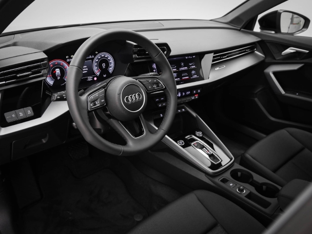 Audi - A3 Sportback advanced 35 TFSI Pano ACC LED_10