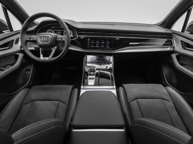 Audi - Q7 55 TFSIe S line business AHK B&O Pano HUD_8