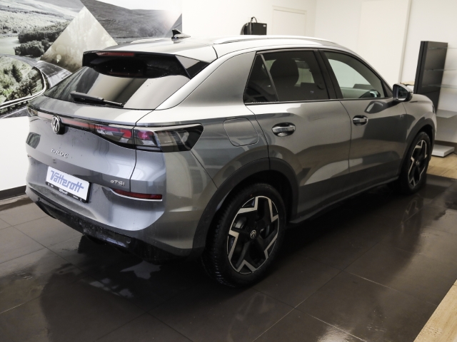 VW - T-Roc R-Line 1.5 eTSI DSG AHK Kamera Ganzjahresreifen_5