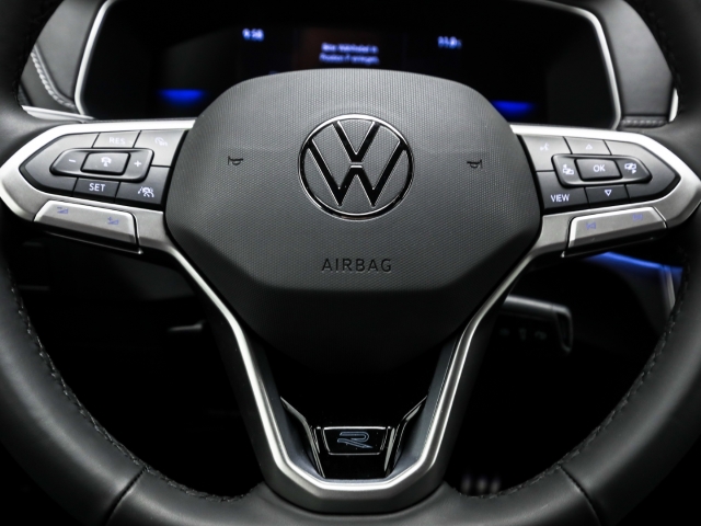 VW - T-Cross R-Line 1.0 TSI DSG AHK Navi Kamera_9