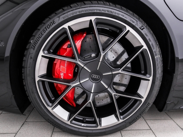 Audi - RS e-tron GT performance HUD Aktivfahrw. Laser Keramik_3