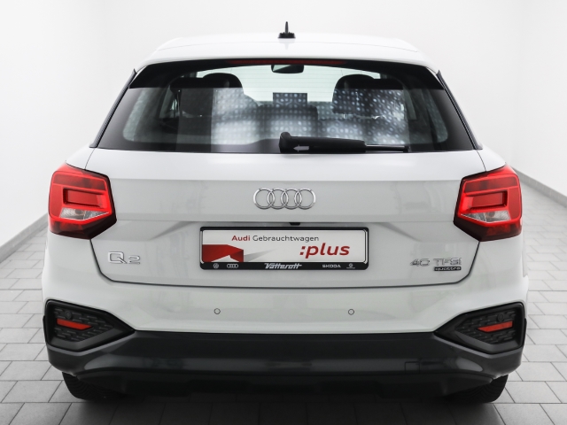 Audi - Q2 40 TFSI quattro advanced Leder Navi ACC CarPlay_5
