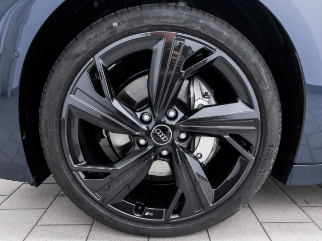 Audi - A6 e-tron Avant performance AHK Matrix Memory Kamera_4