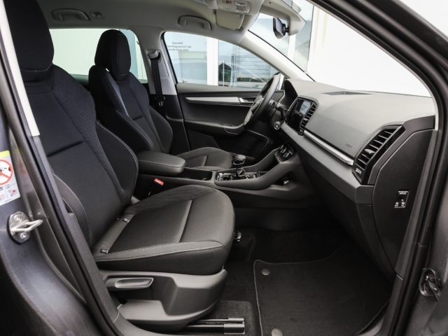 Skoda - Karoq Balance 1.5 TSI AHK Navi Kamera Anschlussgarantie_13