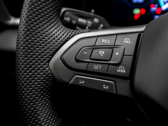 VW - T-Roc 1.5 eTSI R-Line Navi Kamera IQ.Light_10