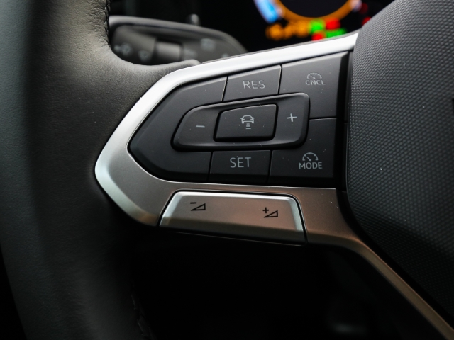 VW - Passat Business 1.5 eTSI DSG Navi HuD Anschlussgarantie_9