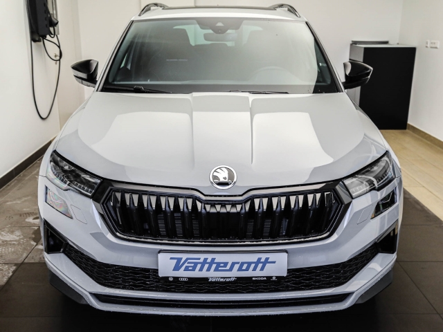 Skoda - Karoq Sportline 1.5 TSI DSG AHK Navi Pano Kamera_2