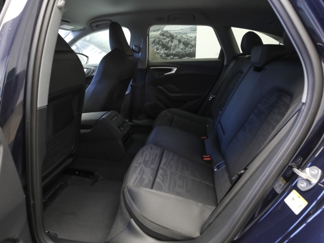 Audi - A5 Avant e-hybrid quattro Matrix ACC Beif.Display_18