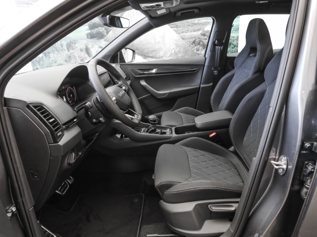 Skoda - Karoq Sportline 1.5 TSI DSG AHK Navi Pano Matrix_6