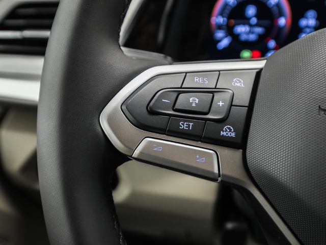 VW - T7 Multivan ''75 Jahre Bulli'' 2.0 TDI DSG LÜ 7-Sitzer Navi Kamera IQ.Light_10