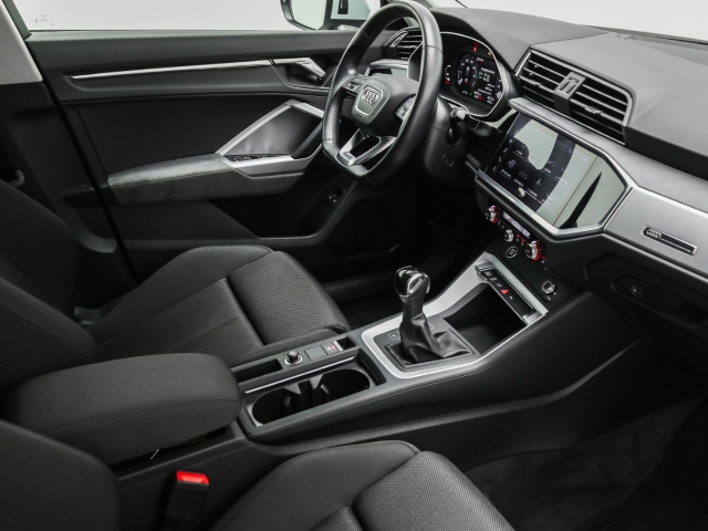Audi - Q3 45 TFSI e S line AHK Navi LED_17