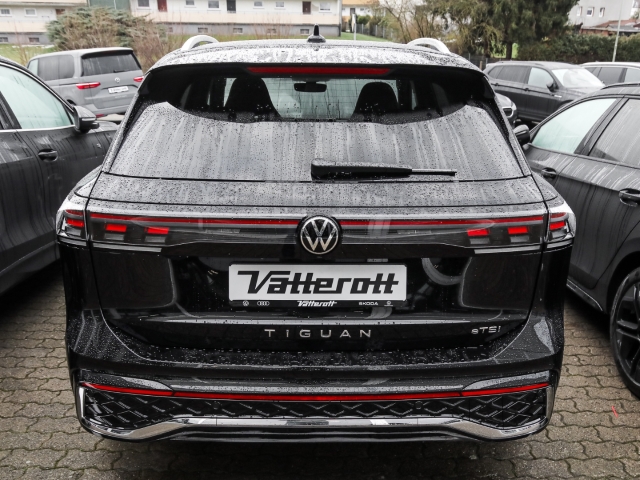 VW - Tiguan R-Line 1.5 eTSI DSG Kamera Winter ACC_4