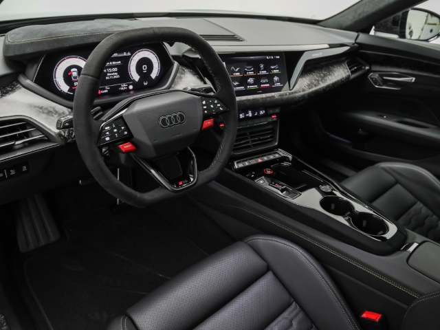Audi - RS e-tron GT performance HUD Aktivfahrw. Laser Keramik_9