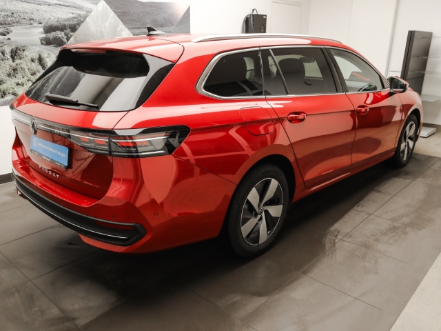 VW - Passat 2.0 TDI DSG Business Navi IQ.Light_5