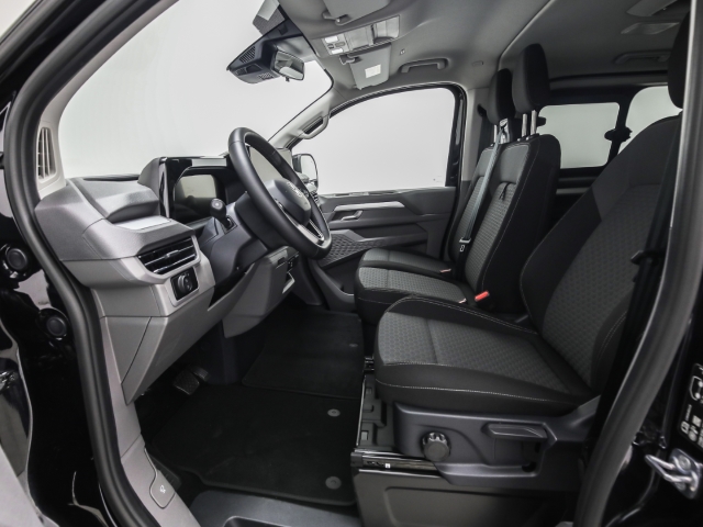 VW - T7 Caravelle 2.0 TDI Life LR AHK Navi Ganzjahresreifen_6