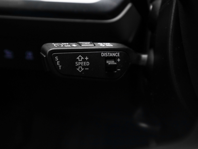 Audi - Q4 Sportback 55 quattro SONOS Pano AHK_12