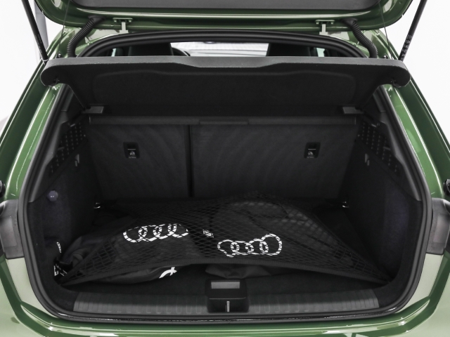 Audi - A3 Sportback 40 TFSIe S line AHK SONOS Navi Matrix_20