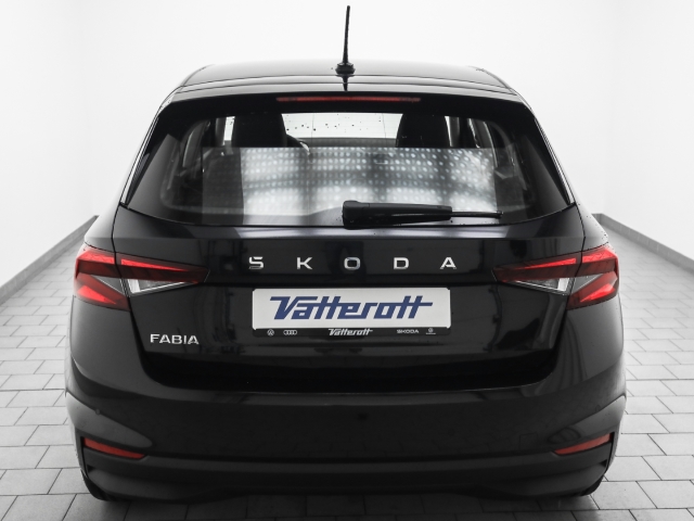 Skoda - Fabia Essence 1.0 MPI Sitzheizung Berganfahrassistent_4