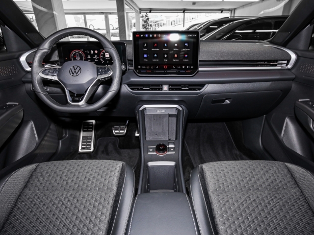 VW - T-Roc 1.5 eTSI DSG R-Line AHK Kamera Ganzjahresreifen_6