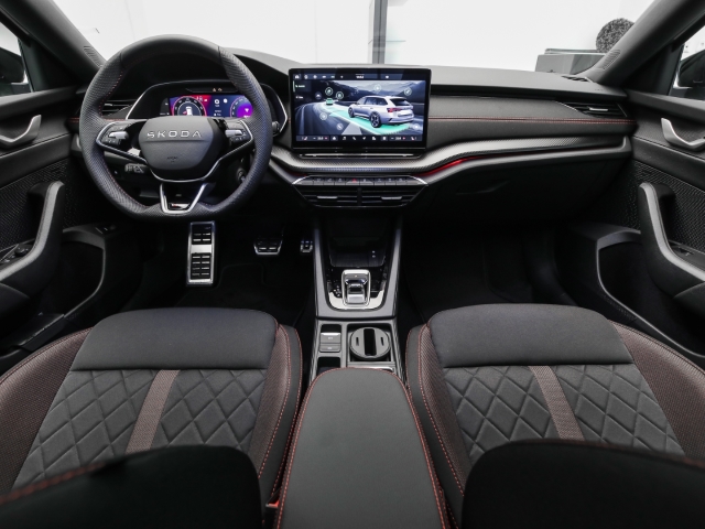 Skoda - Octavia Combi RS 2.0 TSI DSG AHK Pano Winter Matrix_7