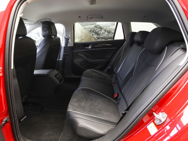 VW - Passat 2.0 TDI DSG Business AHK AreaView IQ.Drive_12