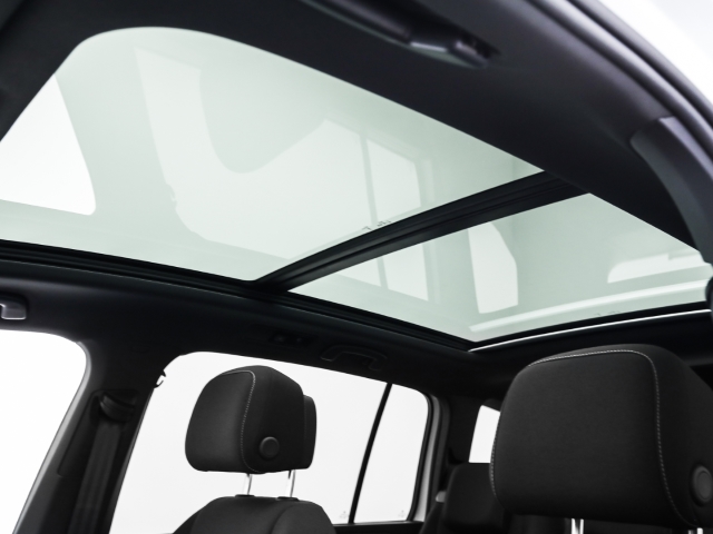 VW - Touran Highline 1.5 TSI DSG 7-Sitzer Navi Kamera_7
