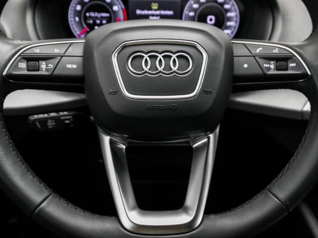 Audi - Q2 40 TFSI quattro advanced Leder Navi Kamera_10