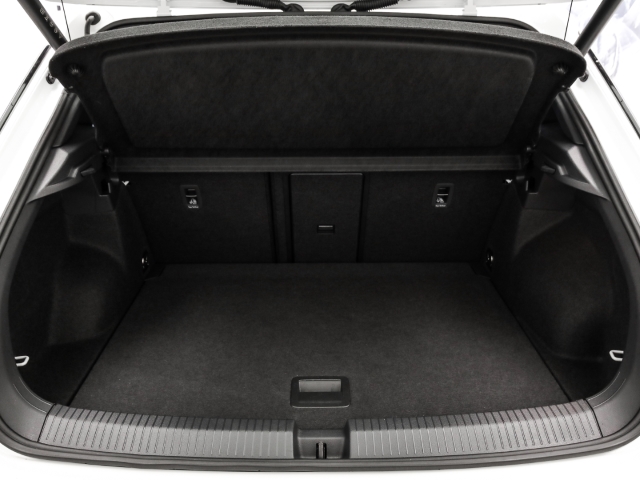 VW - T-Roc 1.5 TSI DSG R-Line Black Style Pano AHK_13