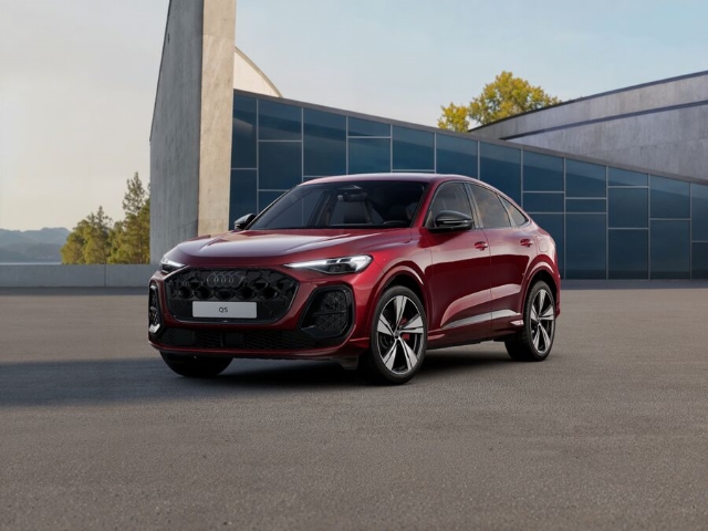 Audi - Q5 Sportback e-hybrid quattro AHK Pano HUD_2