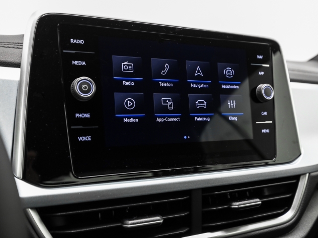 VW - T-Roc Cabriolet 1.0 TSI GOAL Kamera Ganzjahresreifen_11