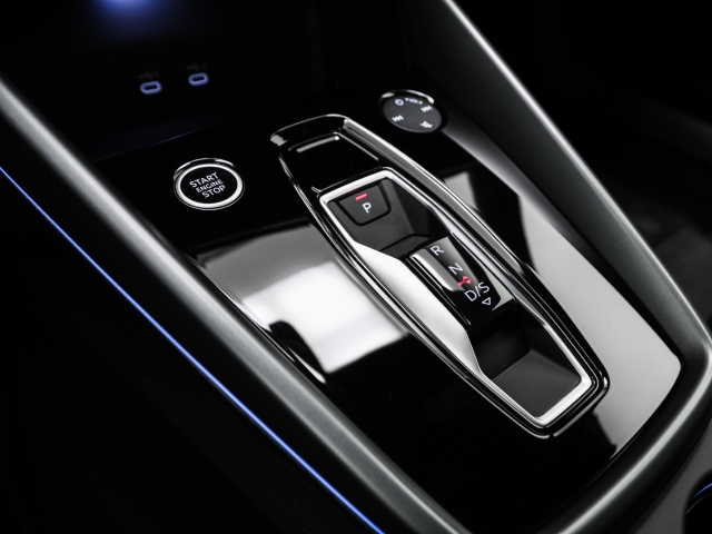 Audi - A3 Sportback TFSI S line SONOS Leder AHK ACC_15