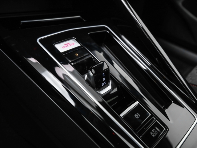 VW - Golf GTI Clubsport 2.0 TSI DSG Light Assist Winter_12